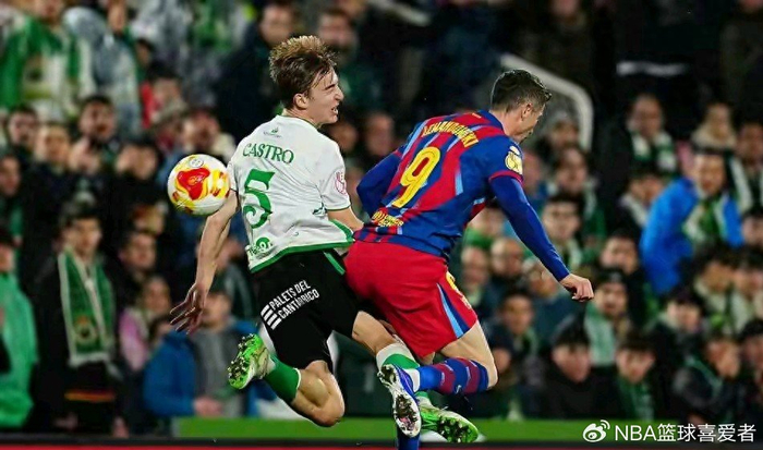 开云官网-莱万不慌!手握沙特美职联offer,巴萨却成最煎熬的人|巴塞罗那|罗伯特·莱万多夫斯基|罗马诺|贝克汉姆|欧冠_新浪体育_新浪新闻